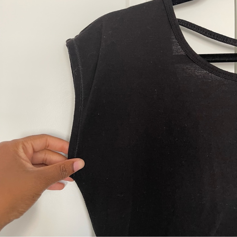 Head Open Back T-Shirt - Picture 4 of 7